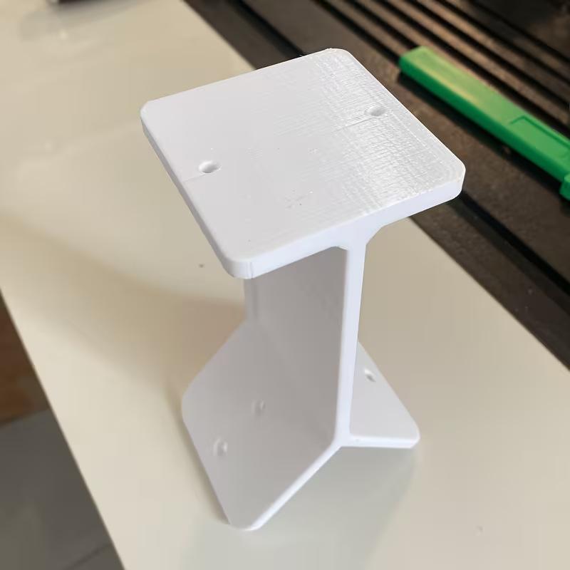 セキュリティカメラ用壁掛けブラケット 1個入り Eufy S - Home Security Eufy のレビューと価格